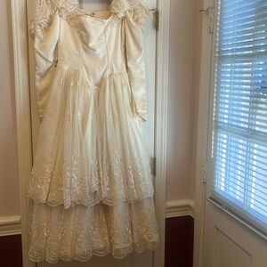 Vintage Hand-Sewn French Lace